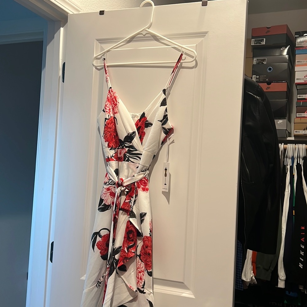 Floral dress never worn